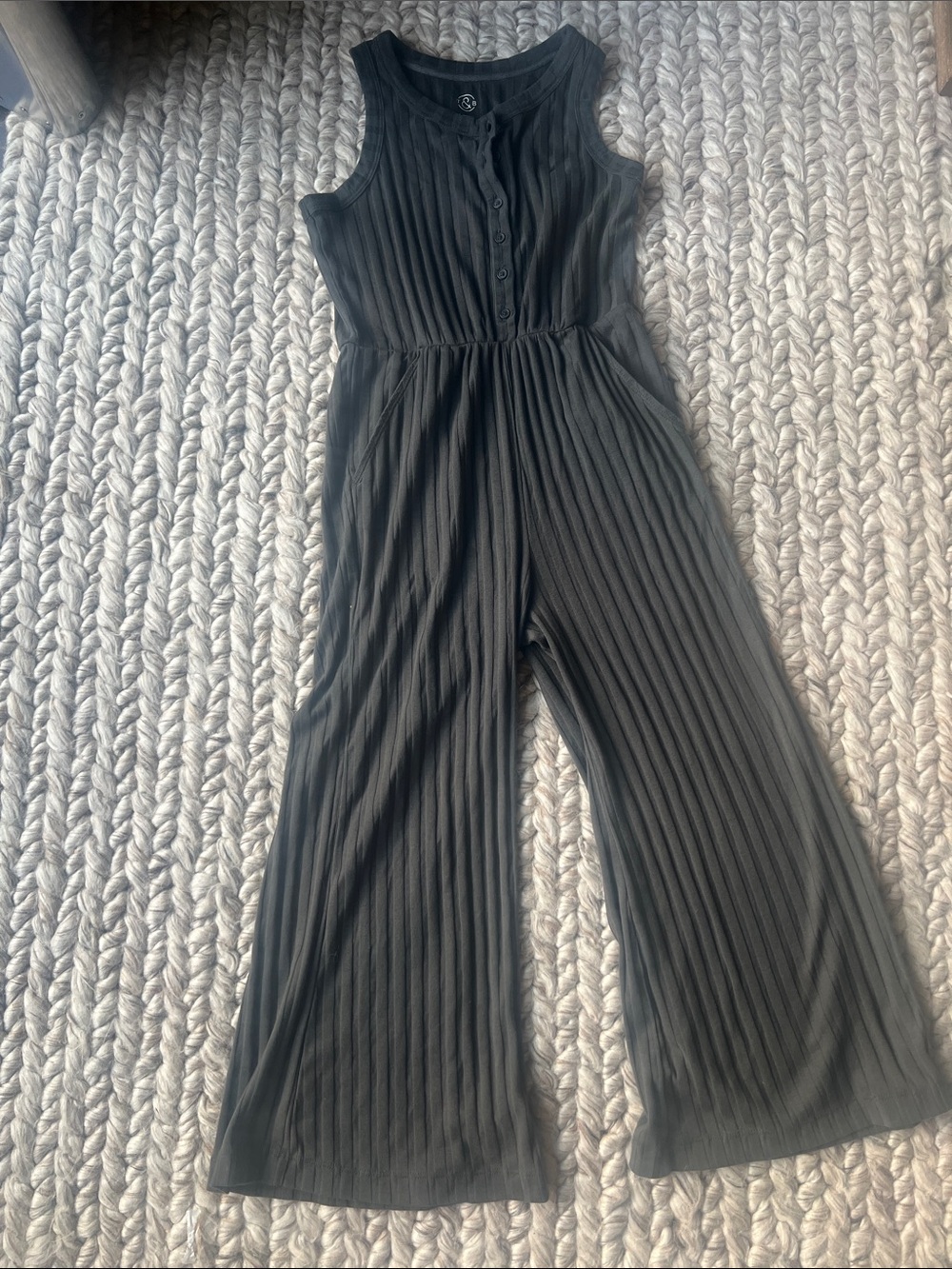 Treasure & Bond Black Ribbed Wide-Leg Sleeveless Jumpsuit